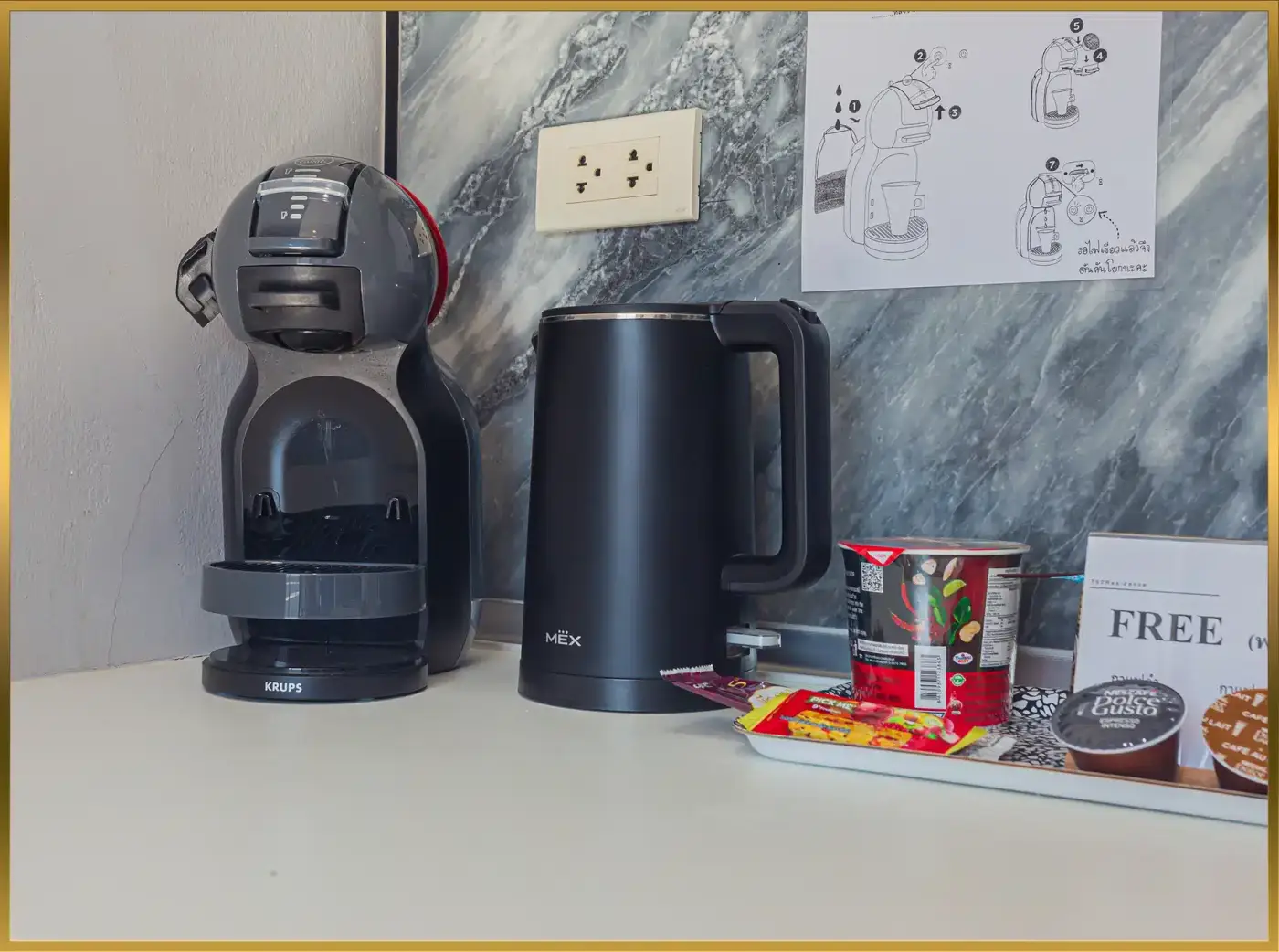 ห้องพัก ดีลักซ์ Deluxe (TV หมุนได้) มุม 4